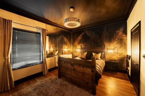 Stoke-on-Trent Apartment | Casa Amor - Kinky Adult Midlands