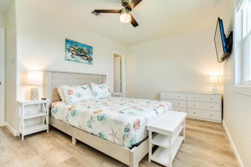 Surfside Beach House | Casa Azul - Bay & Beach View
