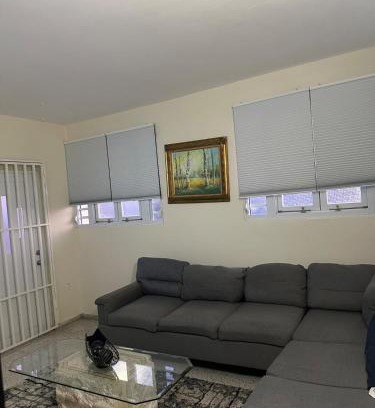 Cerro Gordo House | Casa Bayaverde