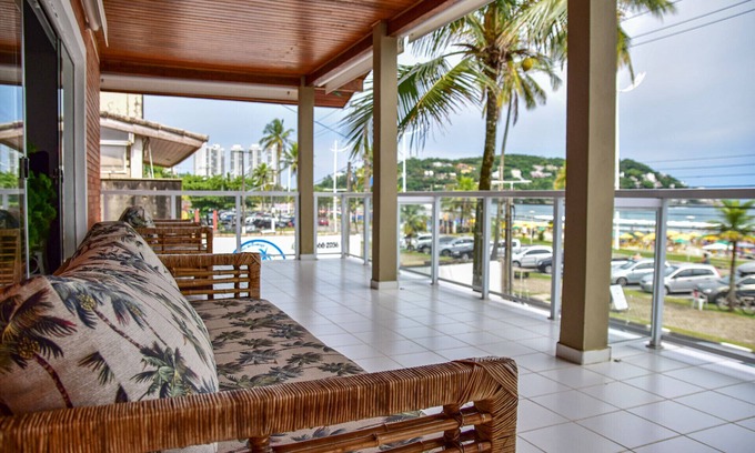 Loteamento Joao Batista Juliao House | Casa beira mar na Praia da Enseada no Guarujá/SP