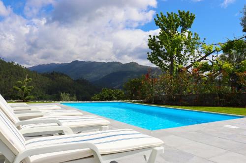 Rio Caldo House | Casa Bela Vista by Gerês Casas