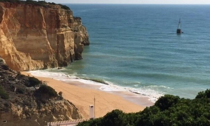 Benagil House | Casa Belavista is set in an wonderful Location with sea views