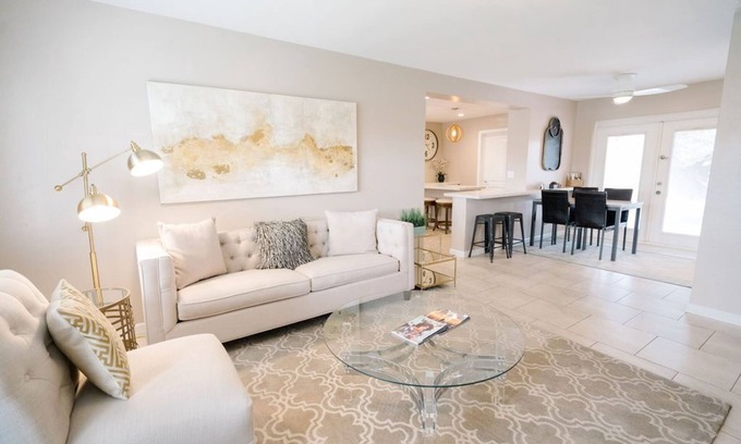Arcadia House | Casa Bella - Walk to downtown Old Town Scottsdale!