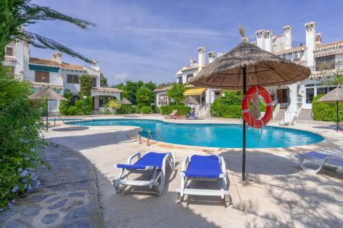 Orihuela Costa House | Casa Billarose - Lovely House overlooking pool & walking distance to the Beach and Restaurants
