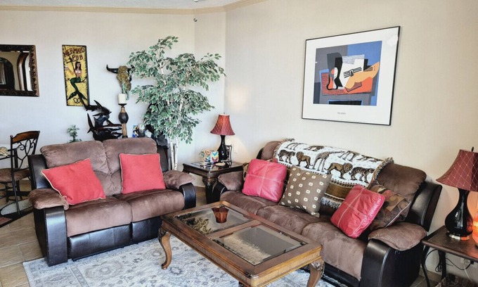 Puerto Penasco Condo | Casa Blanca C 403 · Family Friendly - Close to the Beach - Pups Welcome