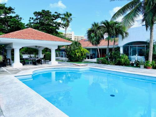 Zona Hotelera Villa | CASA BLANCA