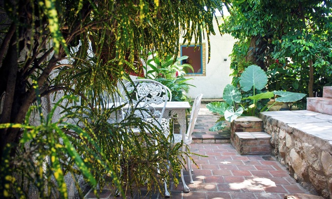 Trinidad House | Casa Blue Media Luna