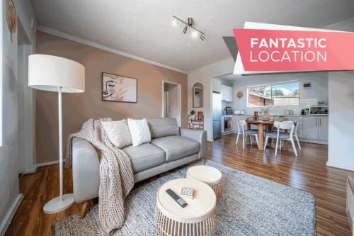 Everard Park Apartment | Casa Boho - 2BR Central WiFi