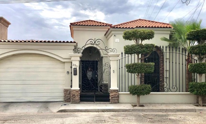 Mexicali House | Casa Bonita cerca de Zona Dorada