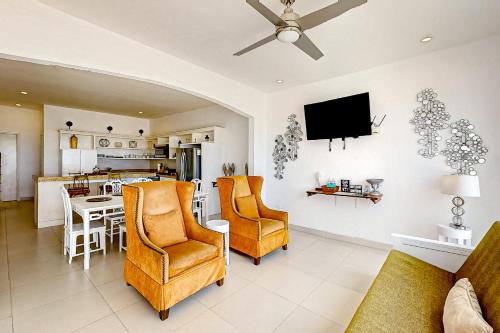 La Paloma House | Casa Borgoña 40 - Playa Arcangel