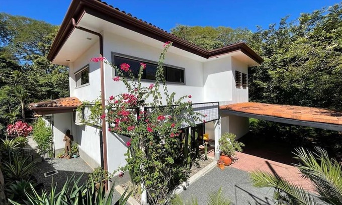 Tamarindo Villa | Casa Bosque - Luxury Vacation Rental - Tamarindo