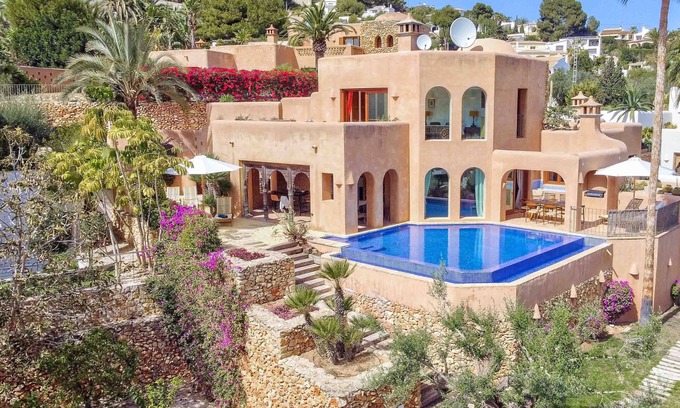 Arnella Villa | Casa Camaleón a Moroccan style, luxury villa for 6 guests with sea views