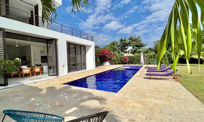 Anapoima House | Casa campestre Solé mediterranea con piscina en Anapoima