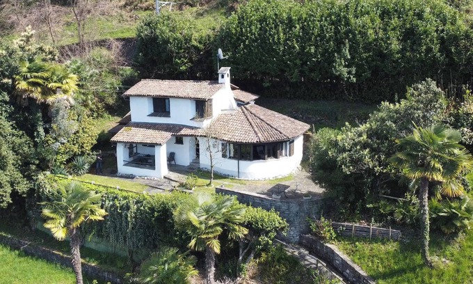 Ranzo House | Casa Cappellina – Exclusive Lakefront Holiday Home with Exceptional Views