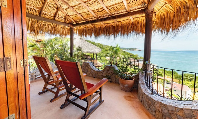 Arrecife Hotel | Casa Ceiba Huatulco - Adults Only