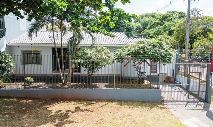 Foz do Iguacu Hotel | Casa Central 3 suites e piscina 10 pax