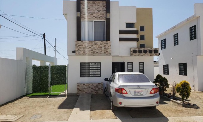 Ensenada House | Casa cerca de Estero Beach