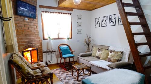 Sapucai-Mirim House | Casa Cipreste no Refúgio Pinheiro Beira Rio