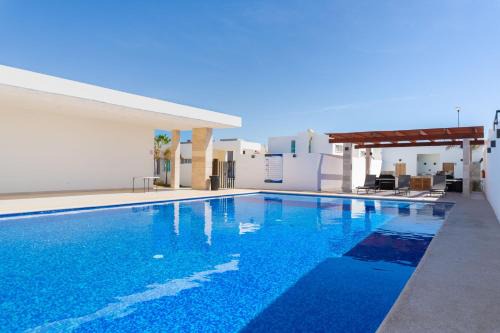 La Paz House | Casa Colibrí