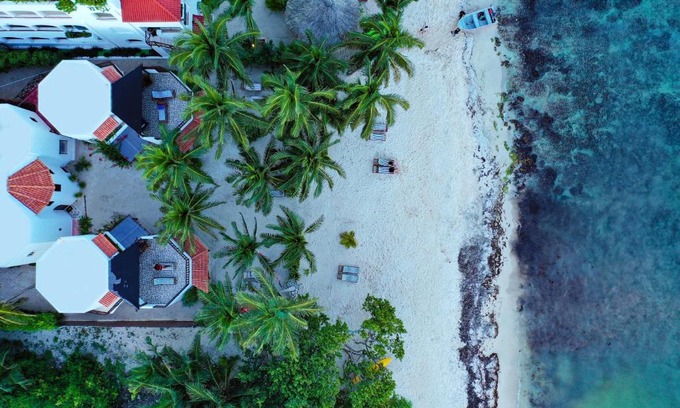 Soliman Bay Bed & Breakfast | Casa Colibrí Tankah