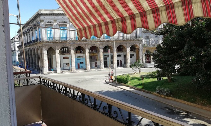Old Havana Bed & Breakfast | Casa Colonial Isa&lola