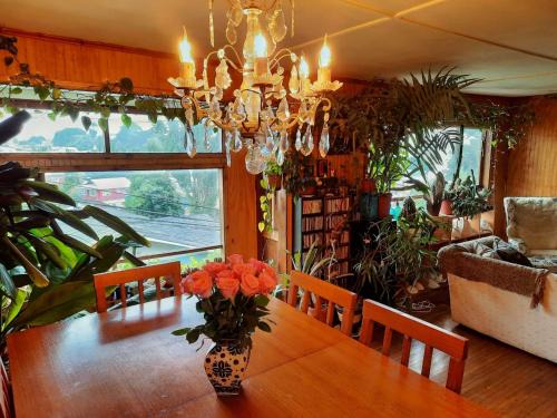 Puerto Montt Bed & Breakfast | Casa Colores