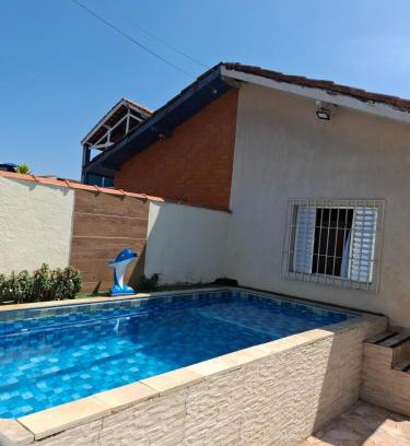 Raul Cury House | Casa com churrasqueira e piscina