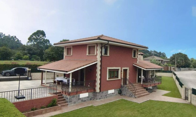Castillo Siete Villas Ski Chalet | Casa con jardin - El Magnolio 7802