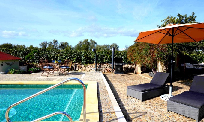 Costitx Ski Chalet | Casa con piscina en bonito entorno. Mía