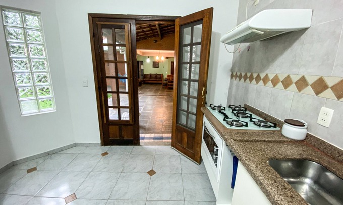 Carapicuiba House | Casa confortável com churrasqueira na Granja Viana