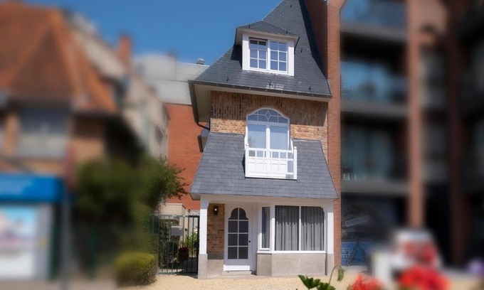 Westende House | Casa Cottage