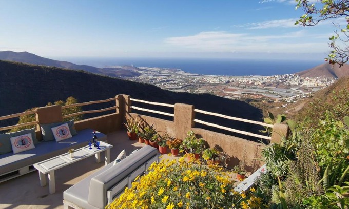 Galdar House | Casa Cueva Azul