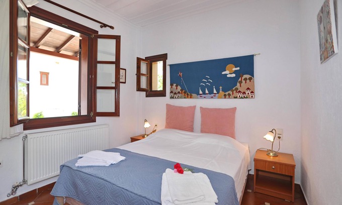 Porto Lagos Cottage | Casa d'Irene: Γαλήνιο, δροσερό cottage μεσα στην καταπράσινη φύση της Σκοπέλου