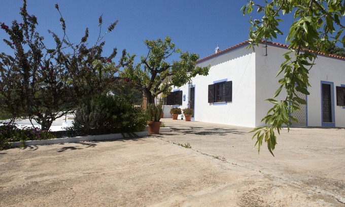 Porches Cottage | Casa da Avó-Wine Farm & Beach