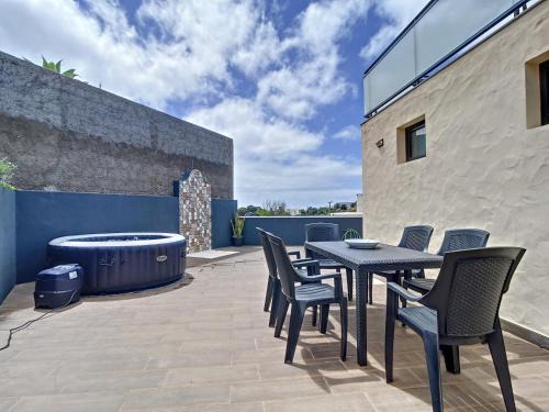 Campo de Baixo House | Casa da Figueira by AH