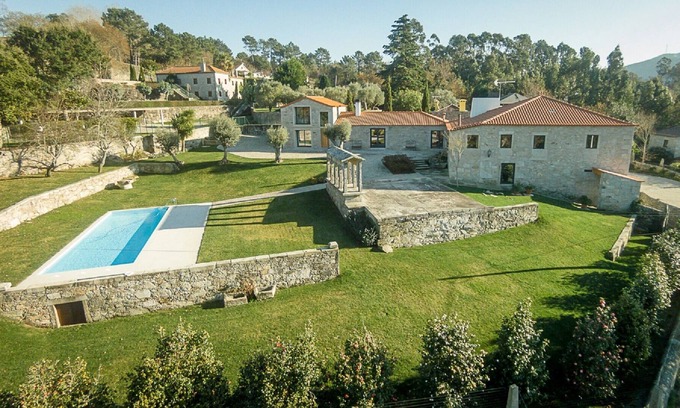 Riba de Ancora House | Casa das Camélias - Country House in Vila Praia de Âncora, Viana do Castelo