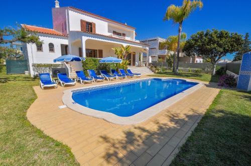 Santa Eulalia Villa | Casa das Palmeiras by OCvillas