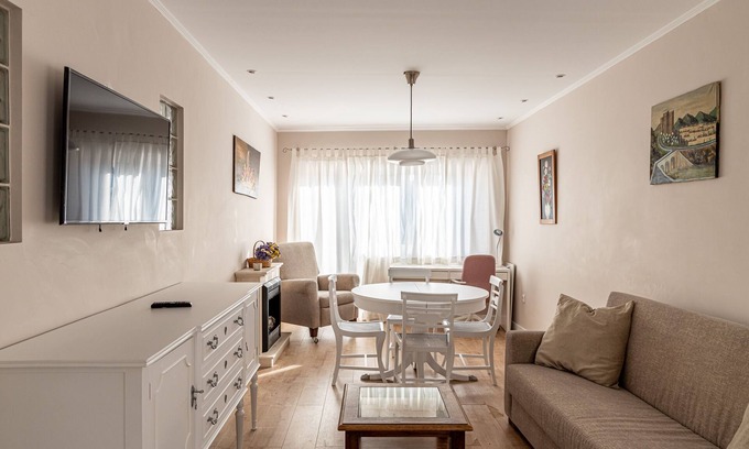 Mafamude Apartment | Casa das Rosas by MP