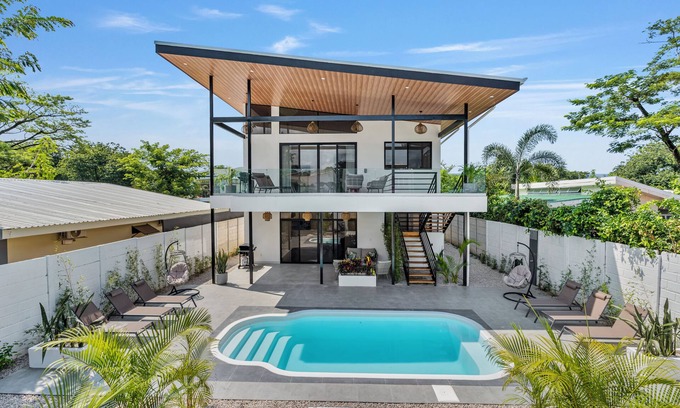Samara House | Casa Daydream -Modern Oasis in Samara