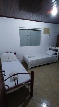 Ilha das Cobras House | CASA DE HOSPEDAGEM FLORES PARATY AMBIENTE FAMILIAR 600M DO CENTRO e COM CAFÉ DA MANHÃ INCLUSO CASA COMPLETA