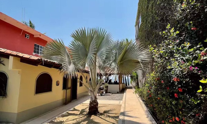 Barra de Potosi House | Casa de la Luna - El Cangrejo