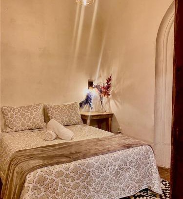 Zona 1 House | CASA DE LAS FLORES