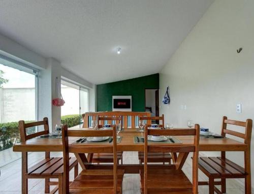 Barro Preto House | Casa de Praia Aconchegante
