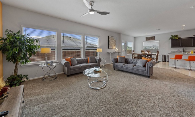 Ederville House | Casa-De-Risa: Brand new fun pad for entire family