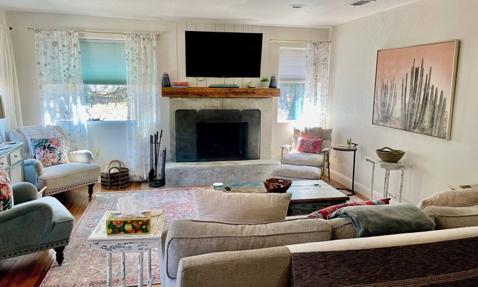 San Luis Obispo House | Casa De Santa Margarita! 3 bd/1.5 ba