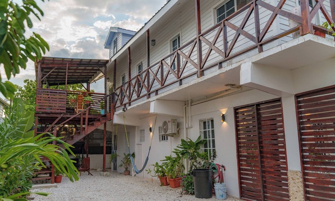 Belize City House | Casa De Shangrila Boutique Hotel
