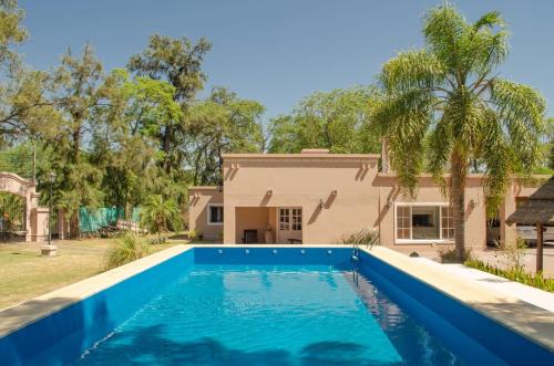 Santiago del Estero House | Casa de vacaciones con piscina y espacio recreativo