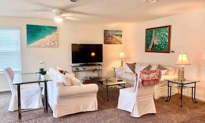 St. Augustine House | Casa Del Mar coastal near all pup friendly