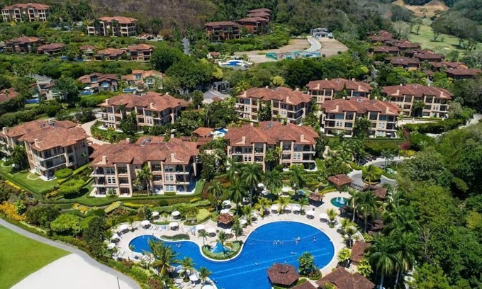 Herradura Villa | Casa del Mar - Veranda Retreat Pool and Balcony