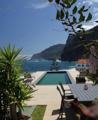 Ponta Delgada Villa | Casa Del Mar- Wonderfull Sea Views & Swimming Pool